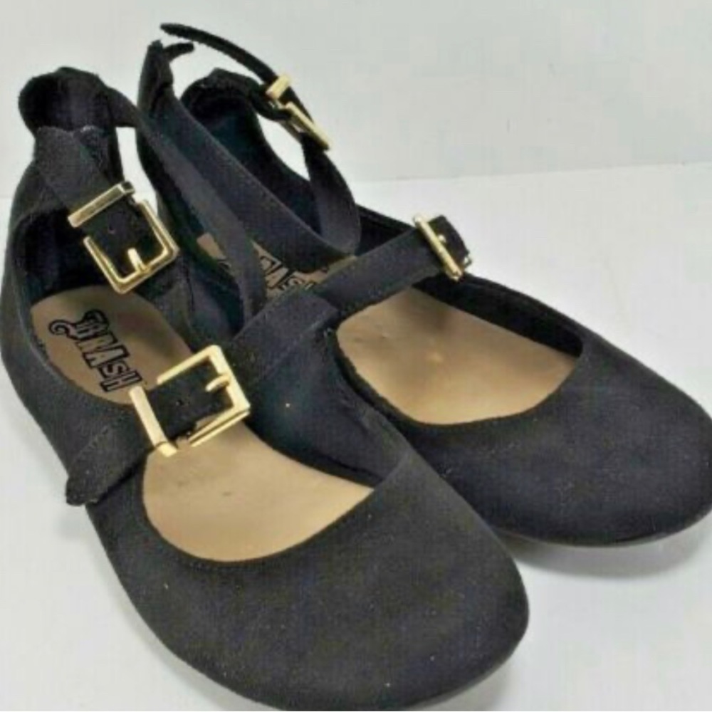 Used Brash brand 2 strap child shoe